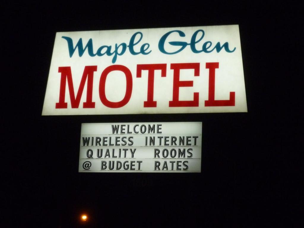 لندن Maple Glen Motel المظهر الخارجي الصورة